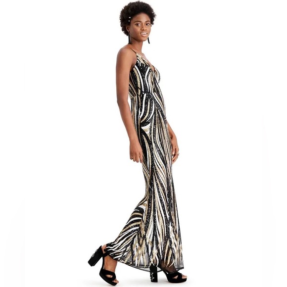 Guess by Marciano Gown - Picture 4 of 5